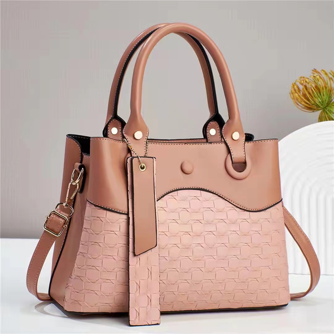 Spacious Crossbody Shoulder Bag For Women In A Chic Korean Style