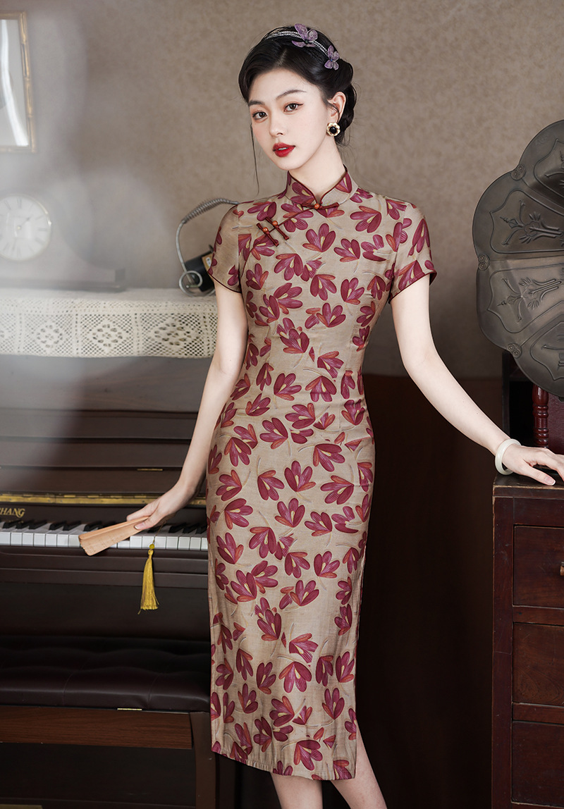 Title 6, Spring And Summer New Improved Cheongsam Nation...