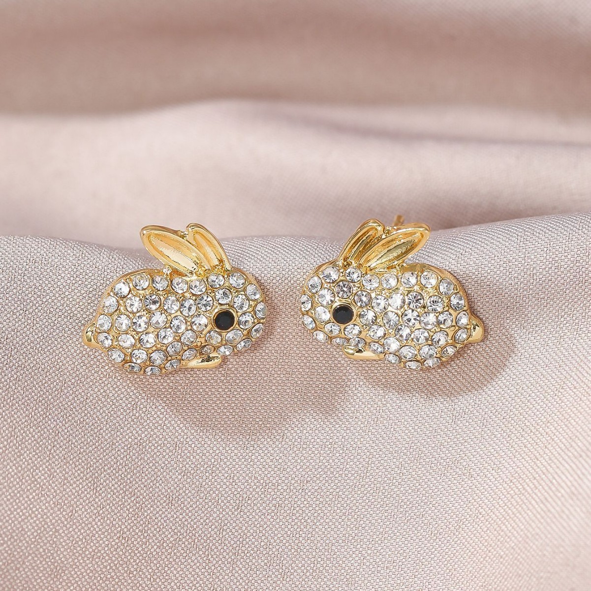 Full-Crystal Zircon Rabbit Earrings Stylish Petite And Versatile
