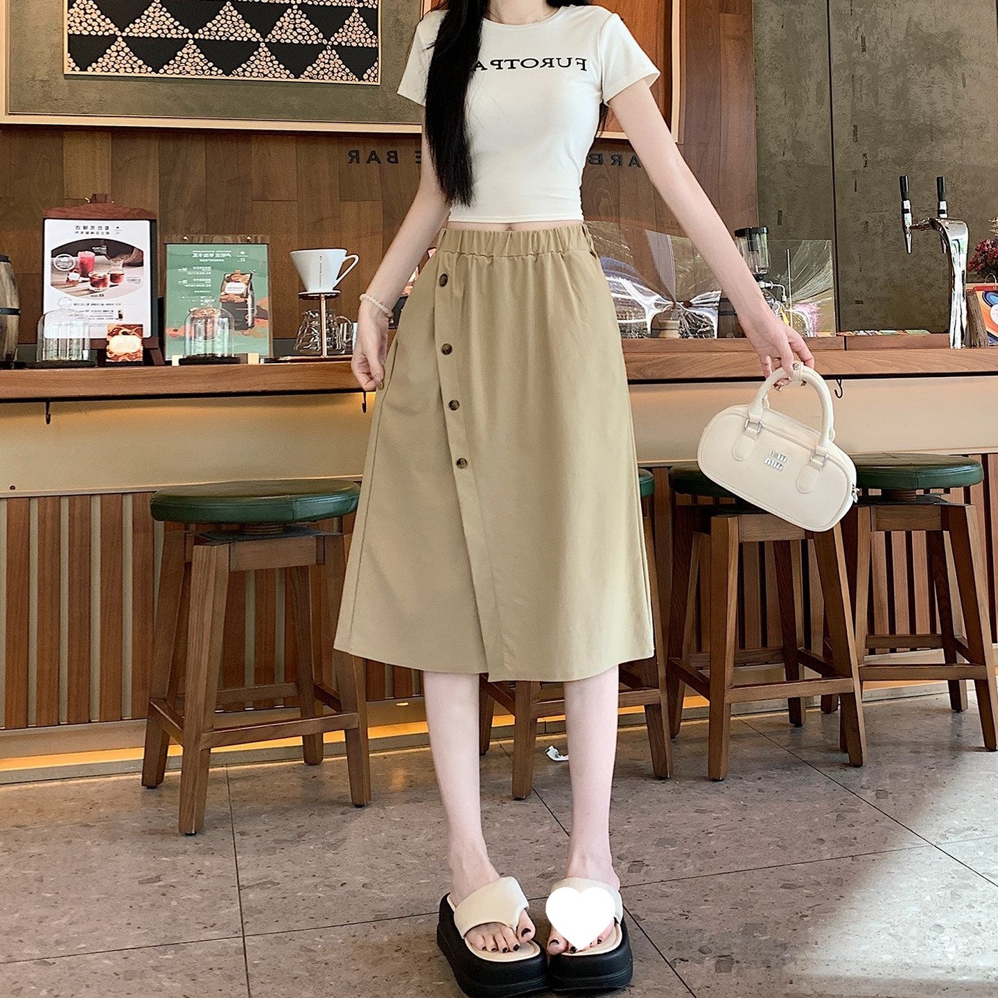 https://cf.cjdropshipping.com/quick/product/5fcf3316-c30a-4892-8e50-ff03d02884bf.jpg