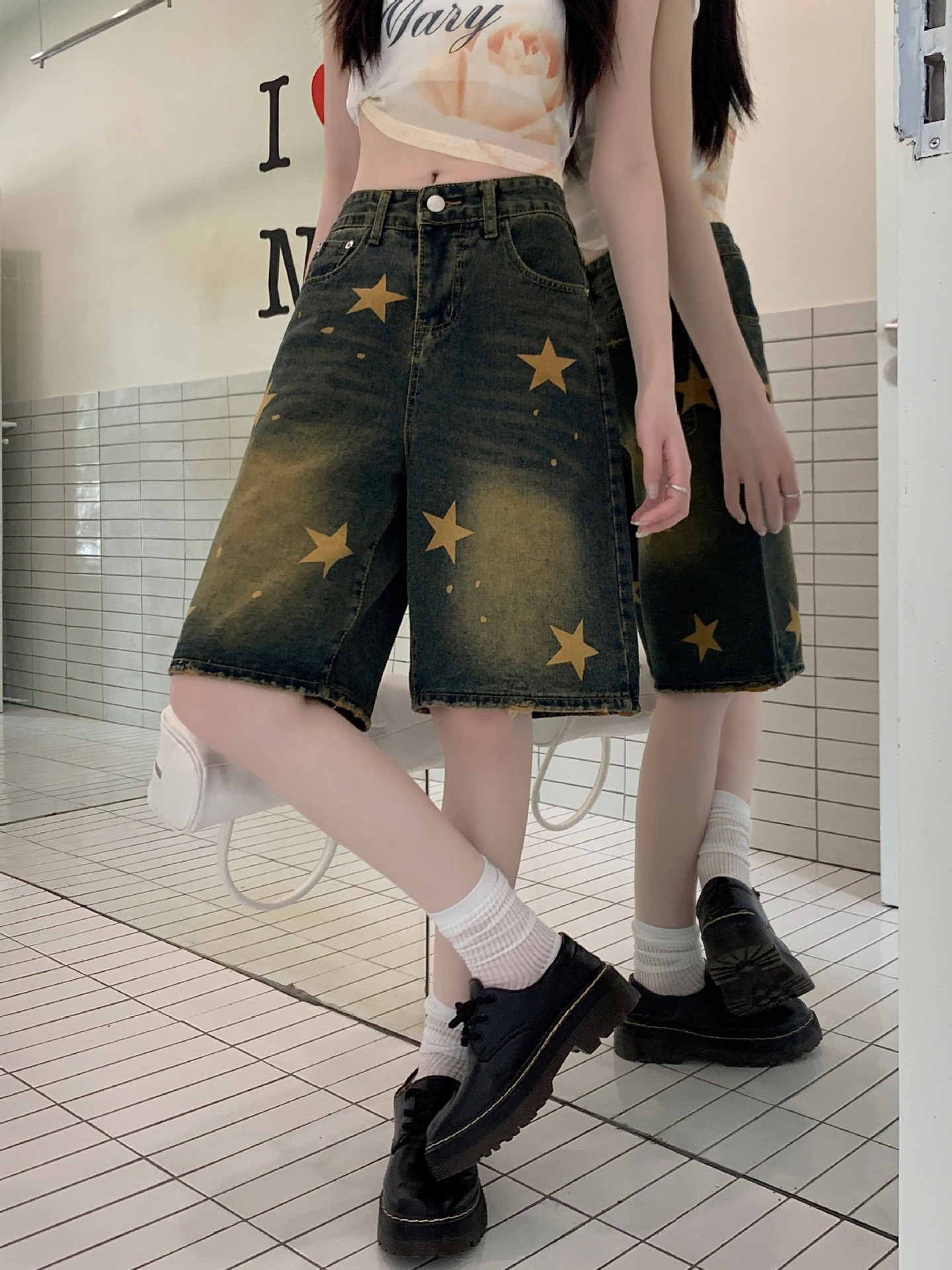 Washed Old Five-pointed Star Denim Shorts Female