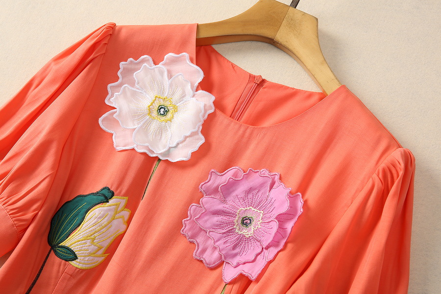 Three-dimensional Stickers Flower Waist-tight Round Neck Short Sleeve Dress