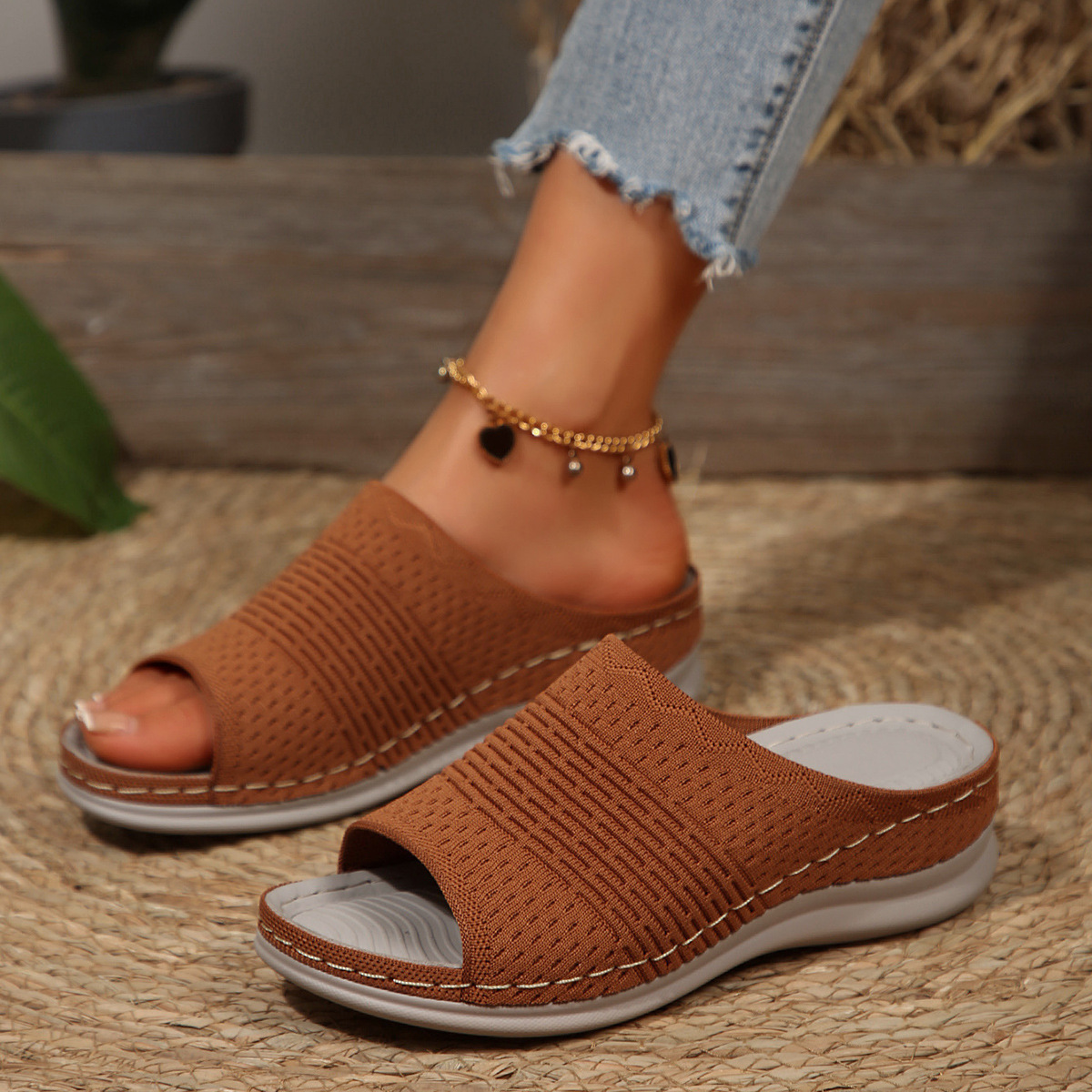 https://cf.cjdropshipping.com/quick/product/608dd685-9d72-40ce-a969-301c2d56659e.jpg