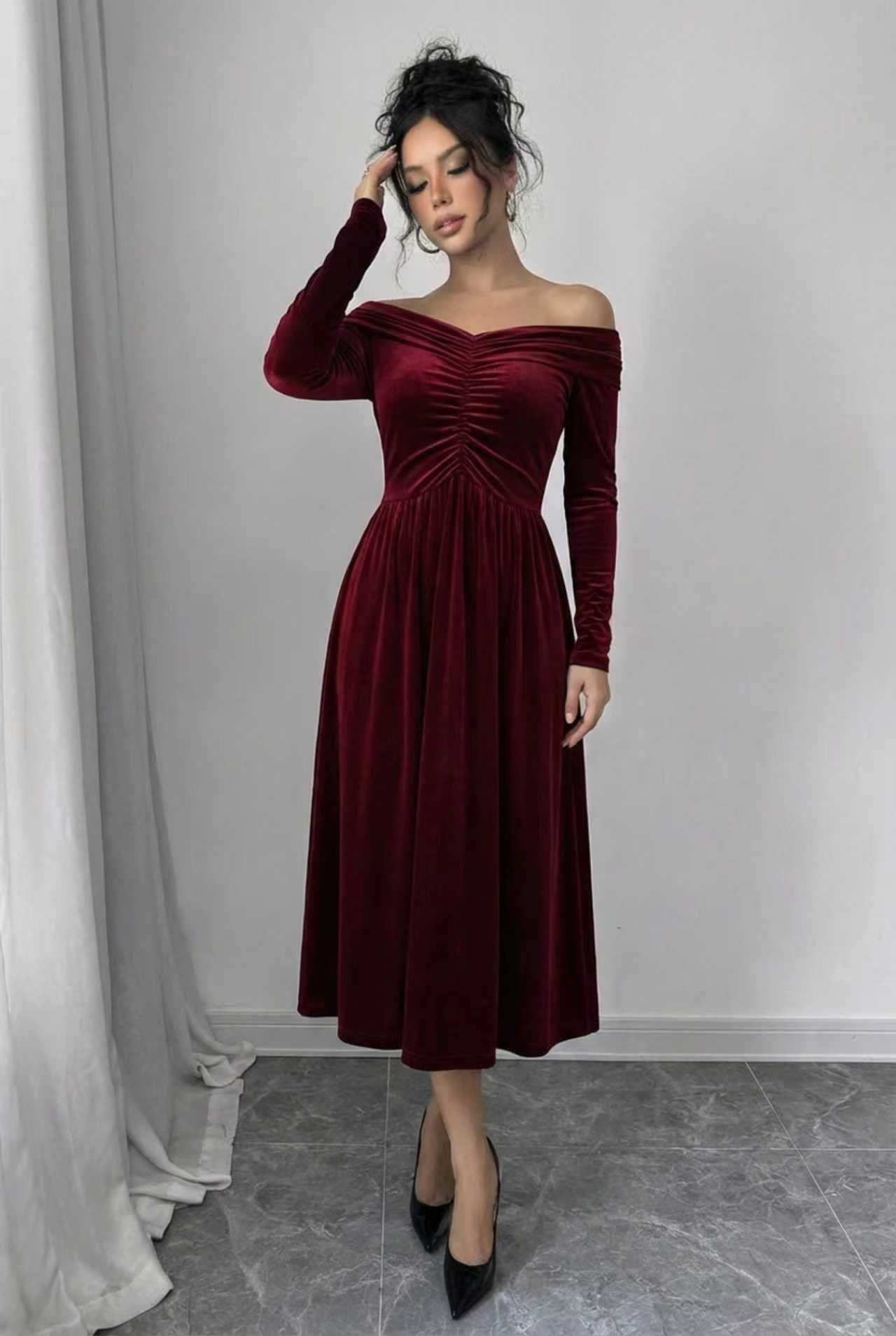 Buy Women's Clothing Online | Buy Trending Dresses for Women