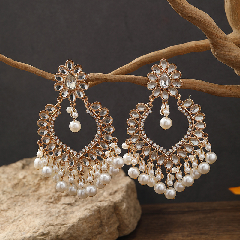 Ladies' National Style Retro Stud Earrings