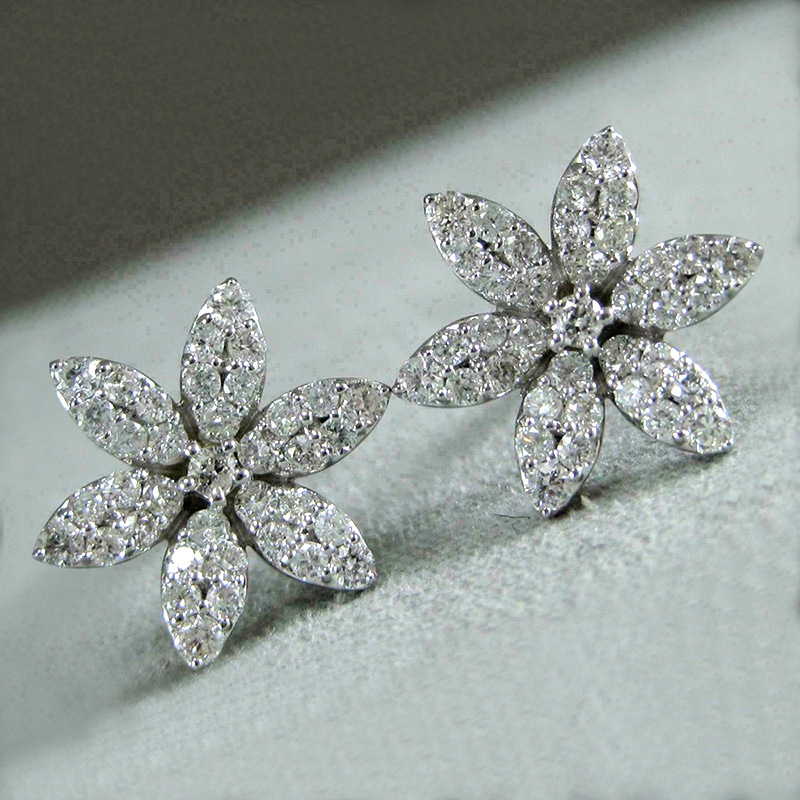 Snowflake Flower Zircon Stud Earrings Simple And Versatile