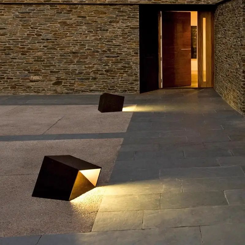 Black Solar Led Spotlight Outdoor Waterproof