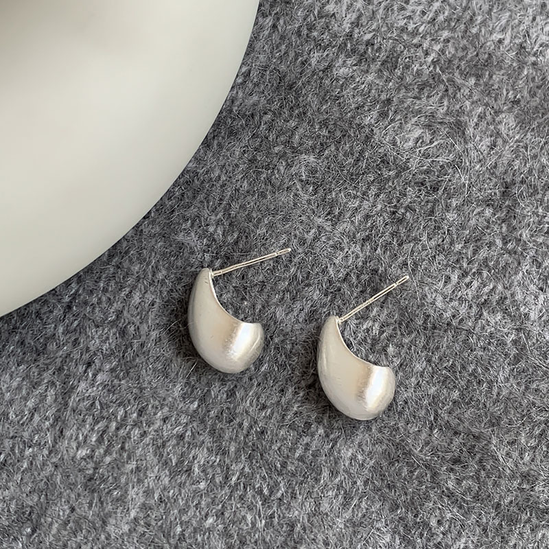 Special-interest Design Brushed Small Water Drop Bean-shaped Stud Earrings