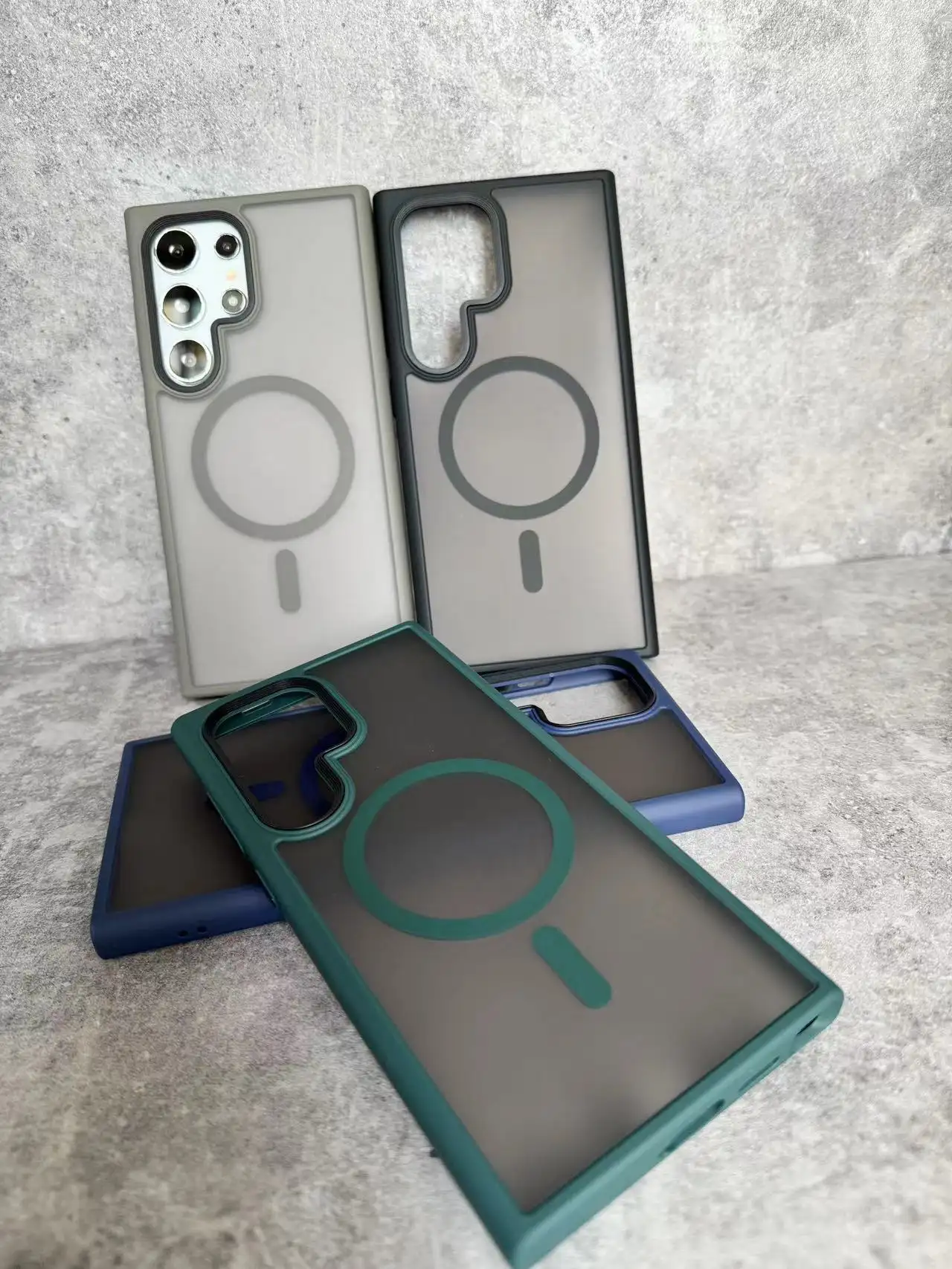 Phone Case Magnetic Skin-absorbing Matte Protective Cover