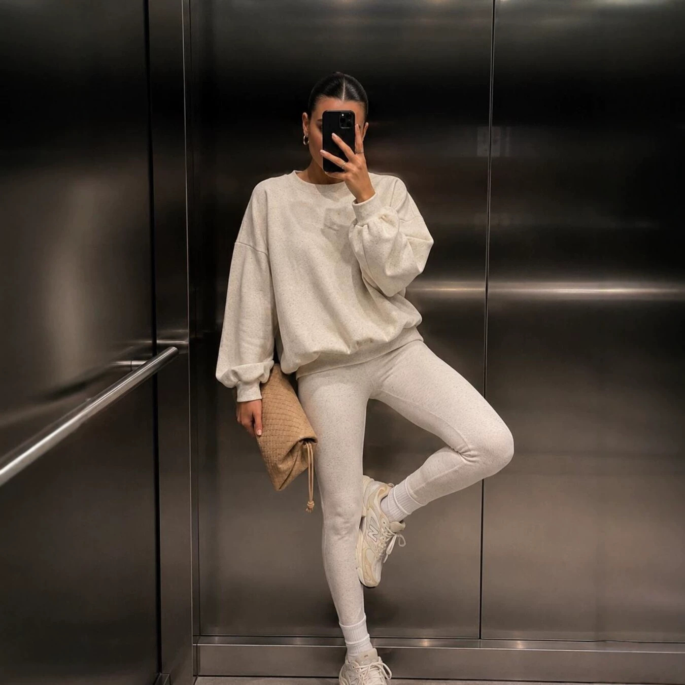 https://cf.cjdropshipping.com/quick/product/61b2eeb2-b8f5-4e5f-b0ef-cbefccdc6407.jpg