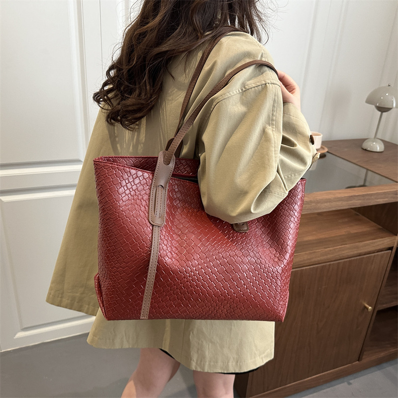 https://cf.cjdropshipping.com/quick/product/61d3b75a-1ad8-4c5d-8a04-cd72a21d147f.jpg