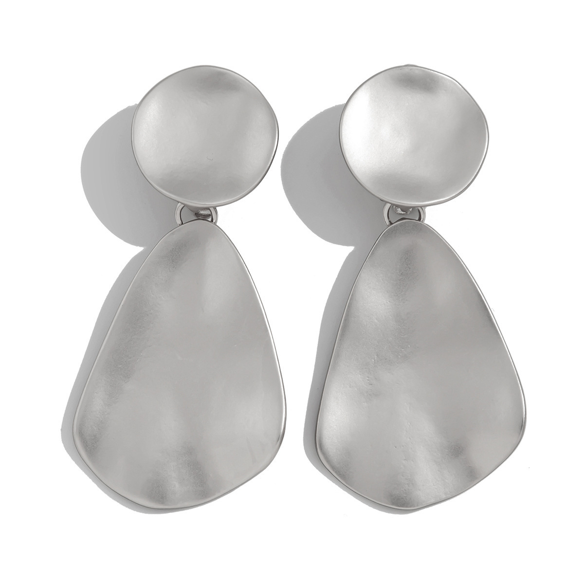 Lightweight silver earrings with minimalist style
