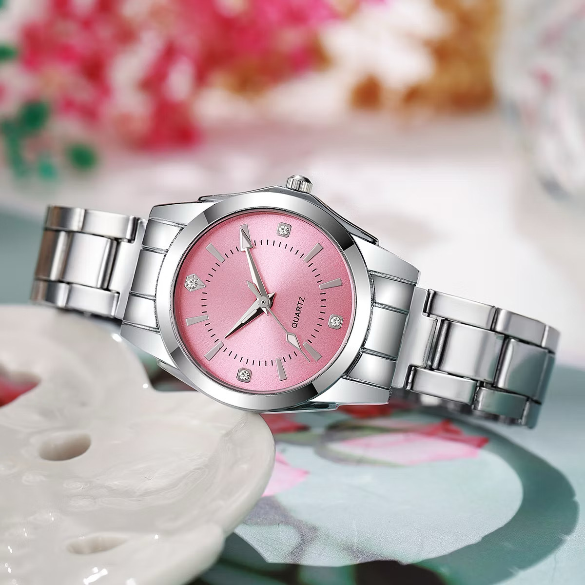 Quartz Wristwatch, picture 3 of 6
