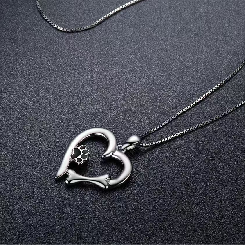 Versatile Simple Heart-Shaped Pendant Necklace For Pet Lovers