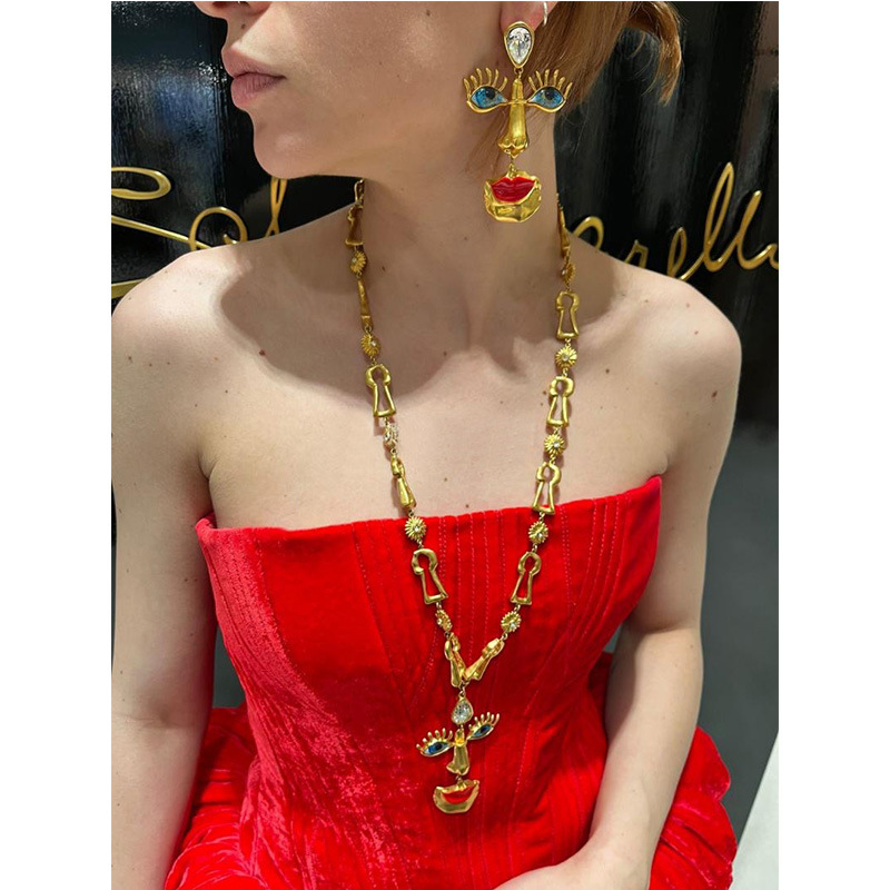 Minority Design Vintage Red Lip Nose Eye Pendant Necklace