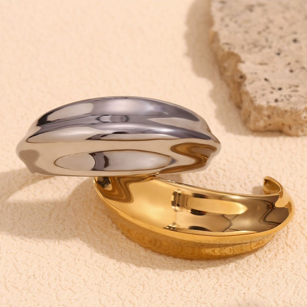 Stainless Steel 18K Gold Plating Concave-convex Curved Surface Smooth Opening Bracelet