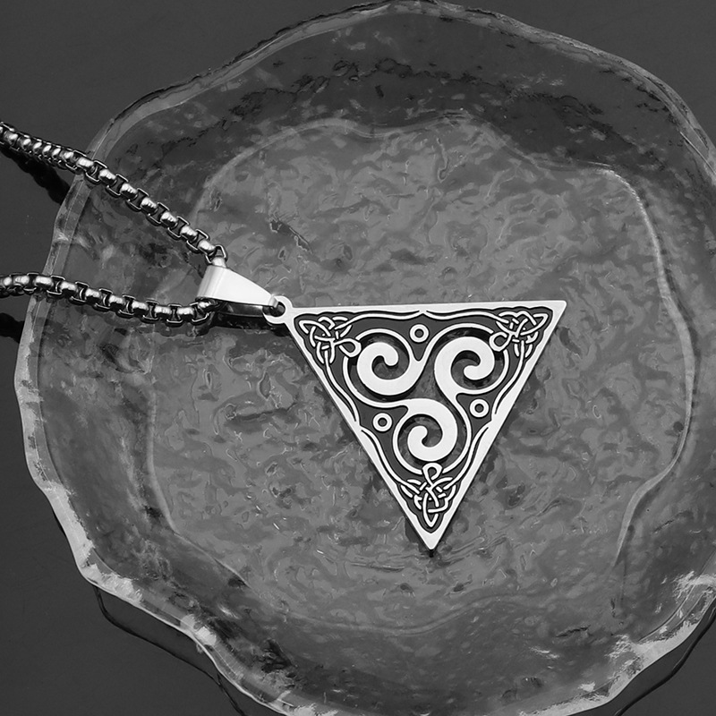 Retro Triple Leg Celtic Knot Necklace Stainless Steel Trinity Triangle Pendant