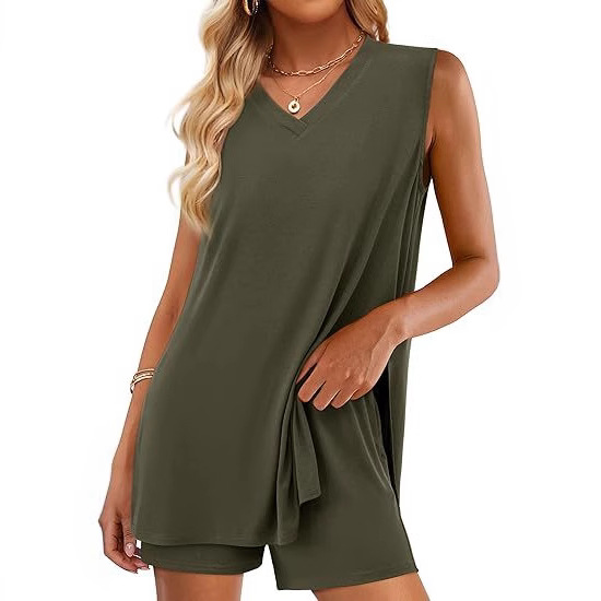 Casual Fashion V-neck Sleeveless Top And Shorts Set With Pockets