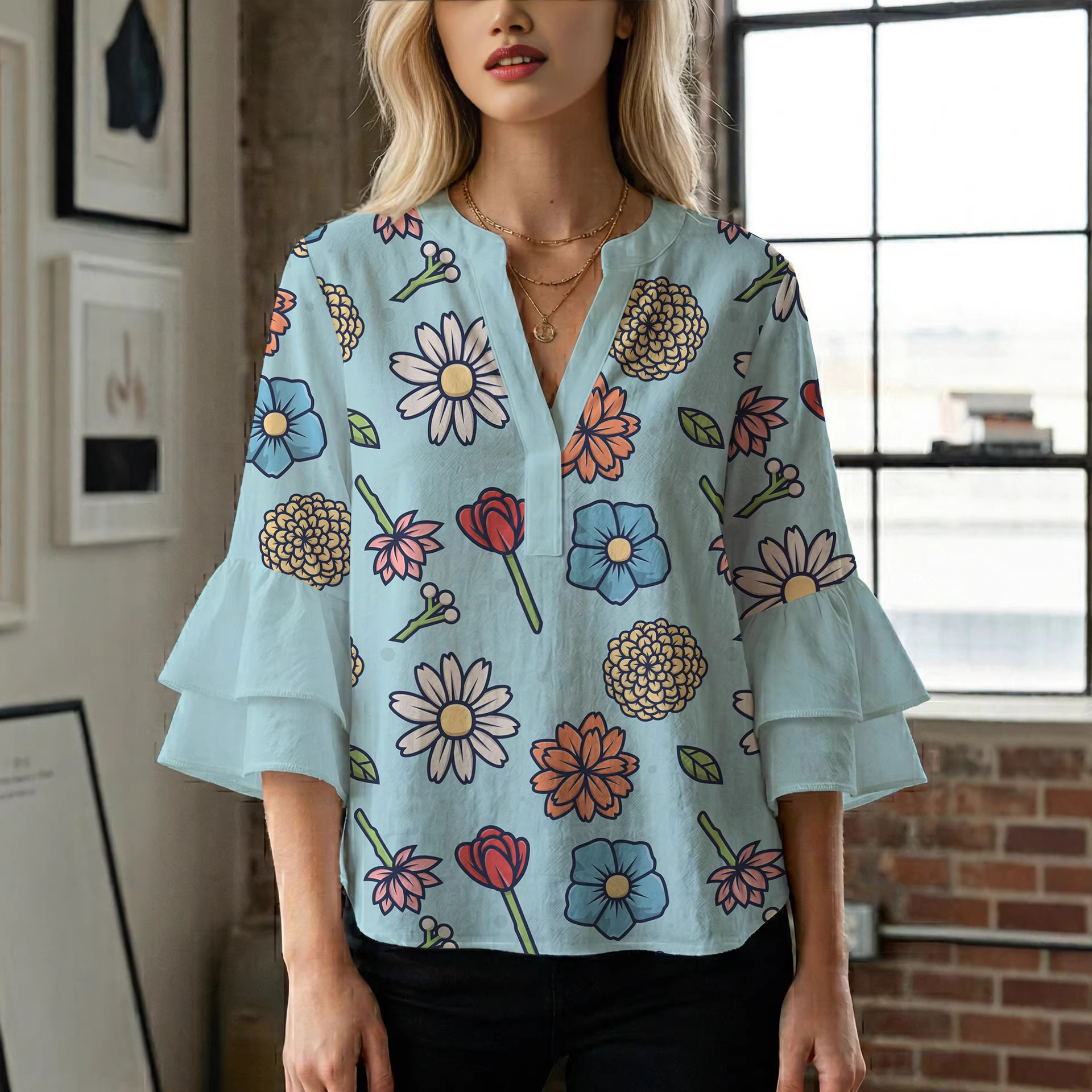Women's Digital Print Puff Sleeve Top
