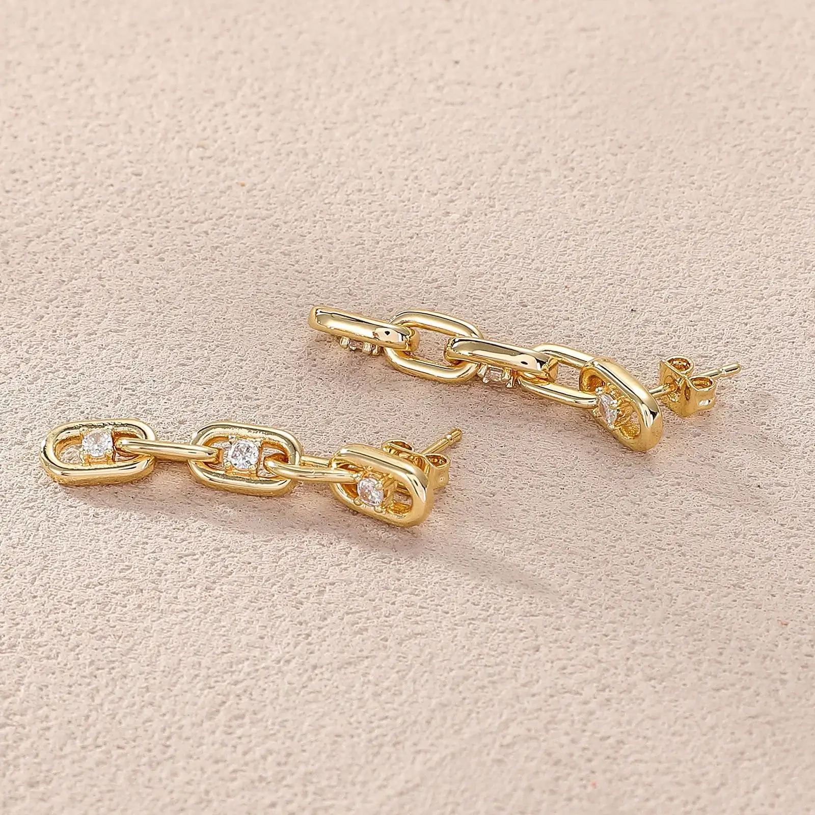 Niche Affordable Luxury Fashion Earrings With A Trendy Designer-inspired Look