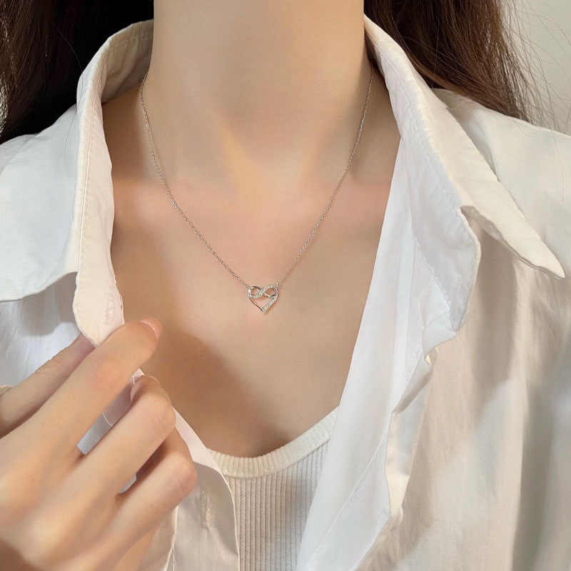 Simple And Light Luxury Special-interest Design Cold Wind Clavicle Chain