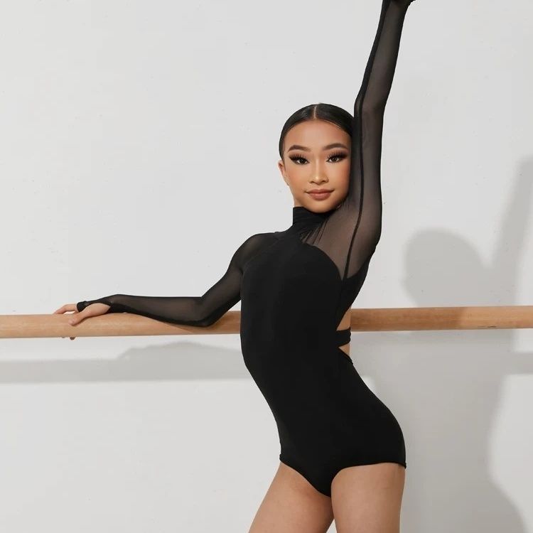 Women's Chest-padded One-piece Long-sleeve T-shirt