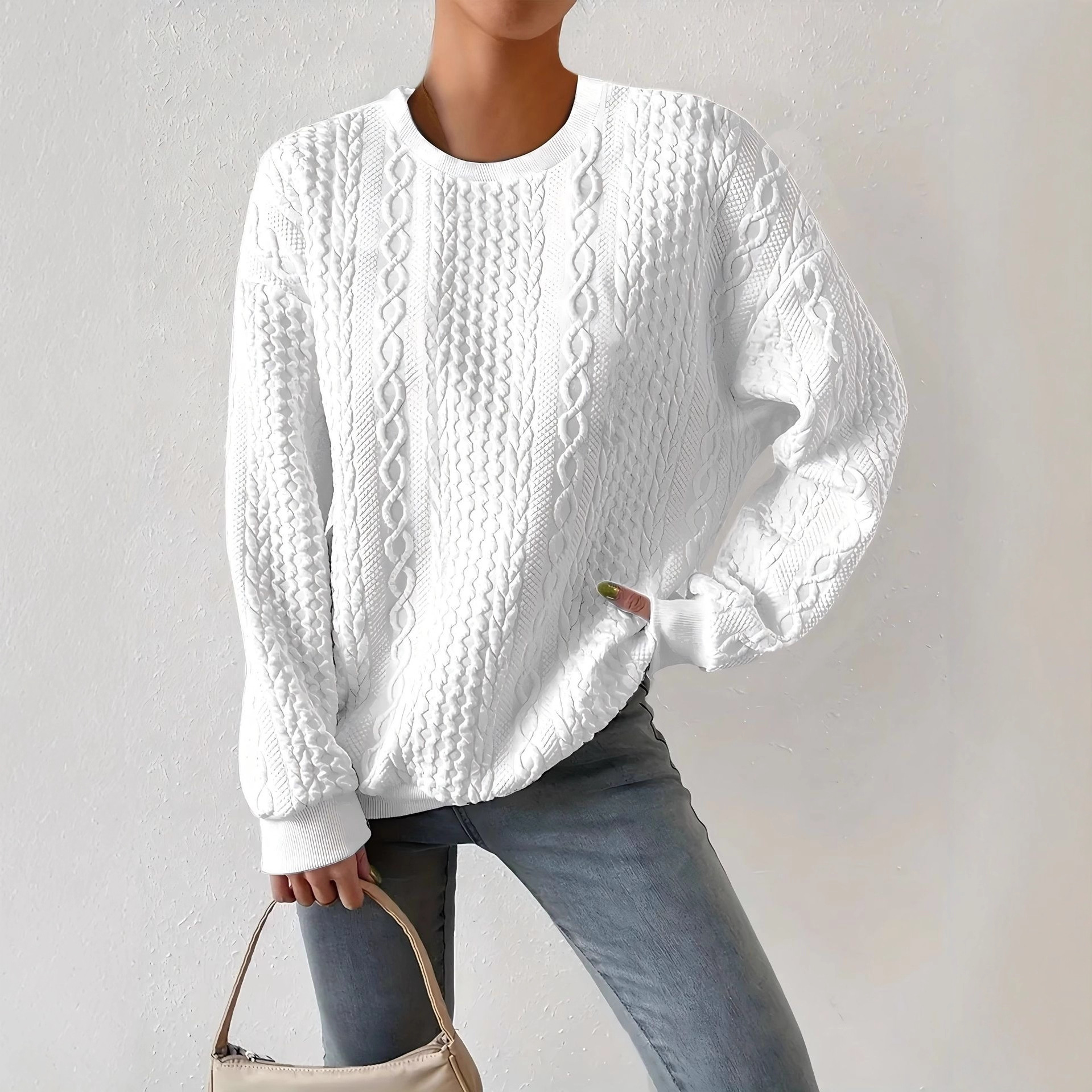 Womens Relaxed-fit Crew-neck Long-sleeve Sweatshirt In A Laid-back Style