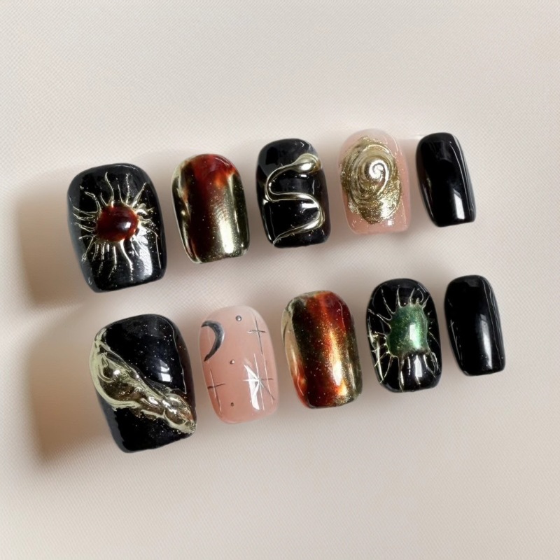 Sweet And Cool New Hand-Painted Nail Art Instagram-Style Short Mechanical Style
