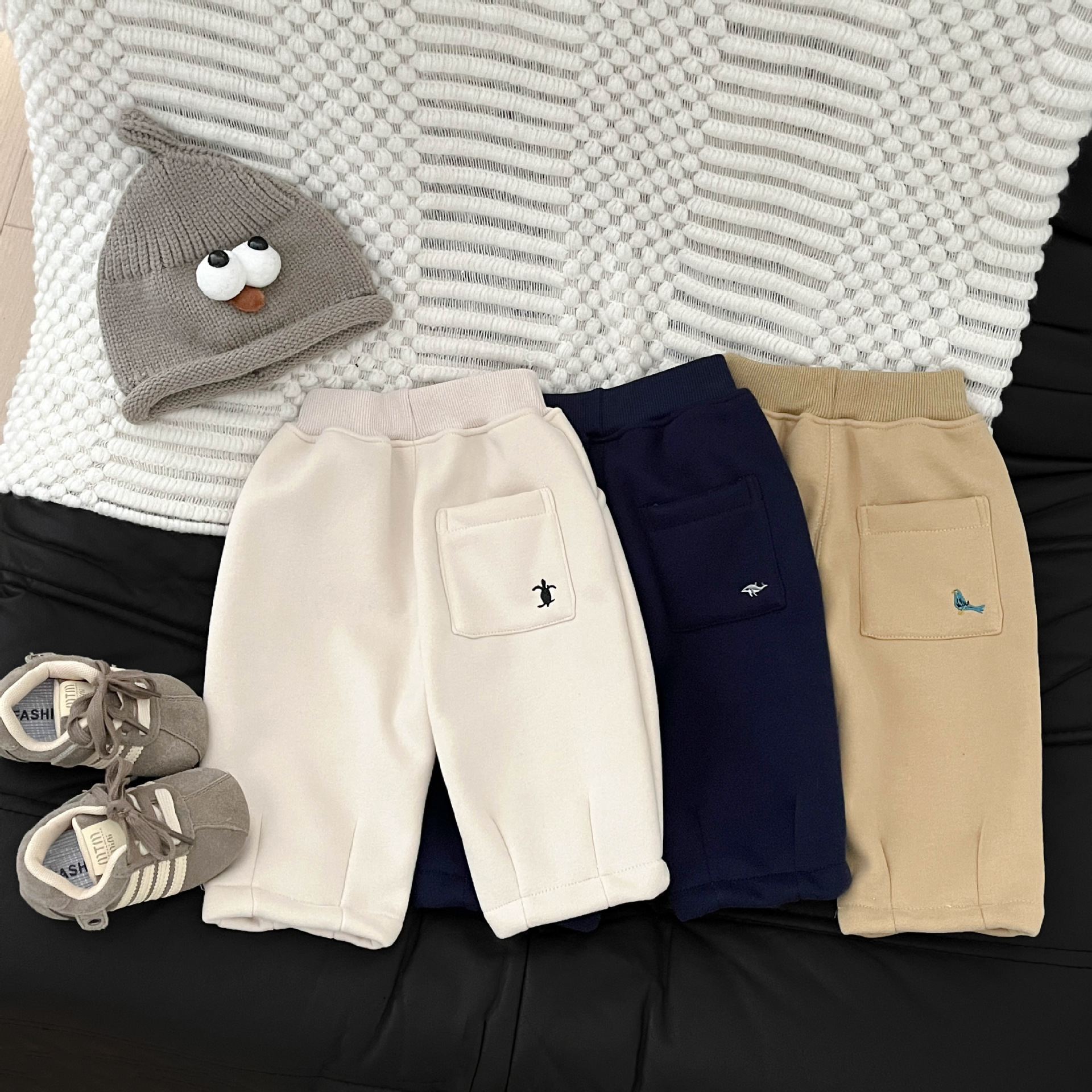 Fleece-lined Embroidered Thickened Casual Warm Pants