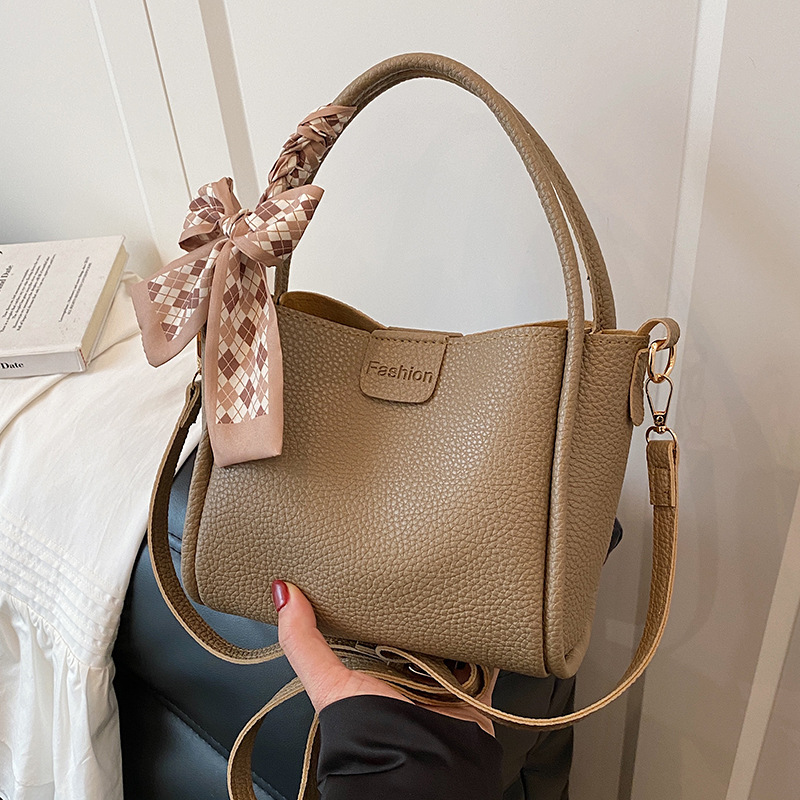 Womens Niche Bucket Bag For Spring And Summer