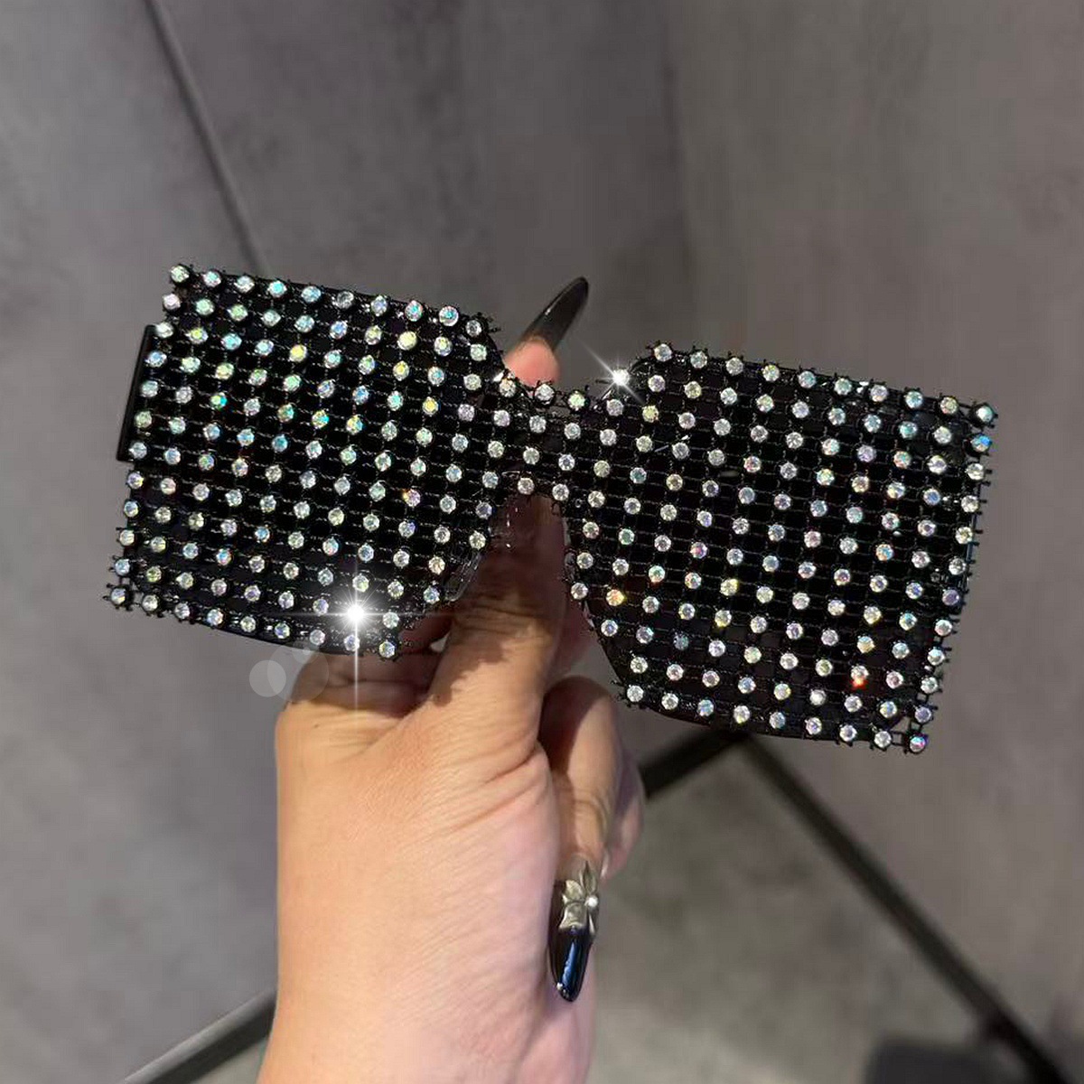 Full-diamond Mesh Hollow-out Iridescent Rhinestone Sunglasses