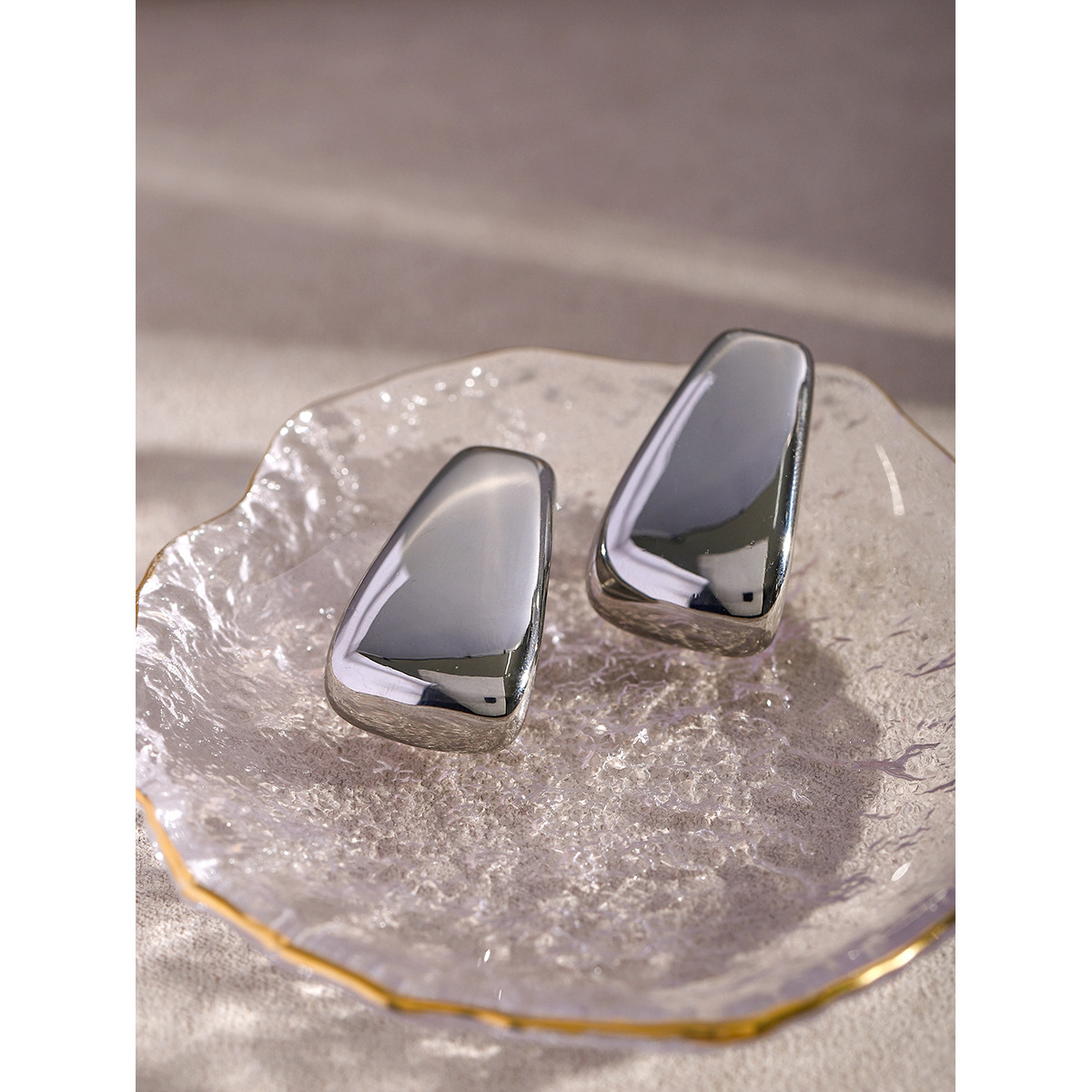 Special-interest Design Stainless Steel Geometric Glossy Trapezoid Earrings