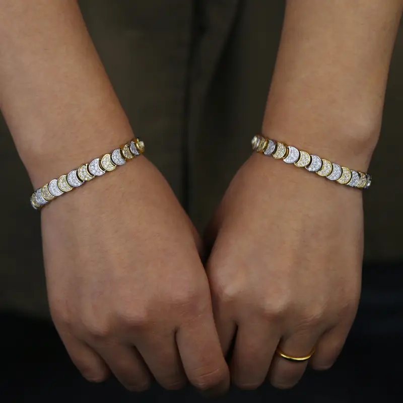 High-grade Versatile Two-color Moon Zircon Bracelet