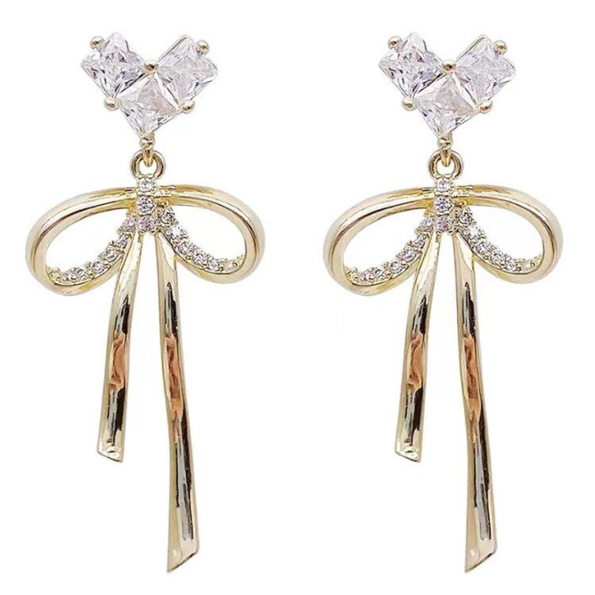 Fashion Refined Zircon Love Heart Bow Tie Ear Studs Special-interest Design High Sense