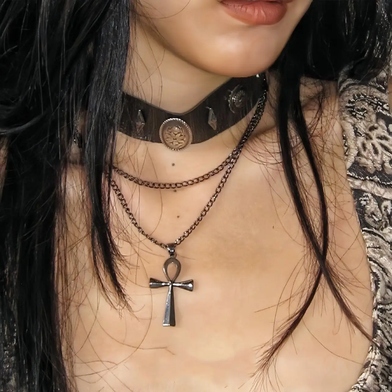 Brown Leather Retro Double Layer Cross Roman Rivet Punk All-match Necklace