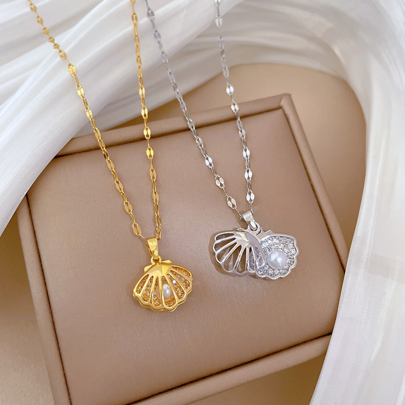 Full Diamond Openwork Shell Pearl Necklace