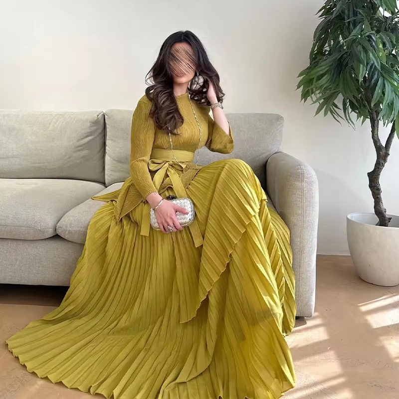 Women's Pleated Waist Tight Top Suit