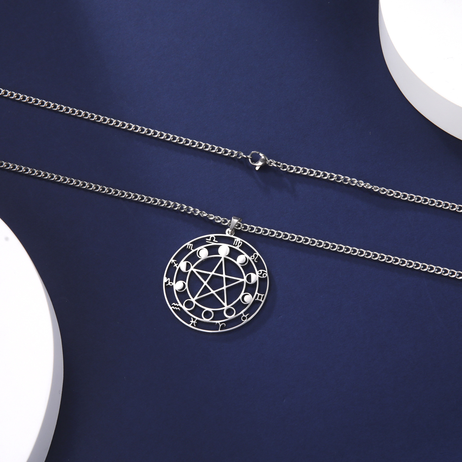 Fashion Simple Hollow Pentagram Necklace