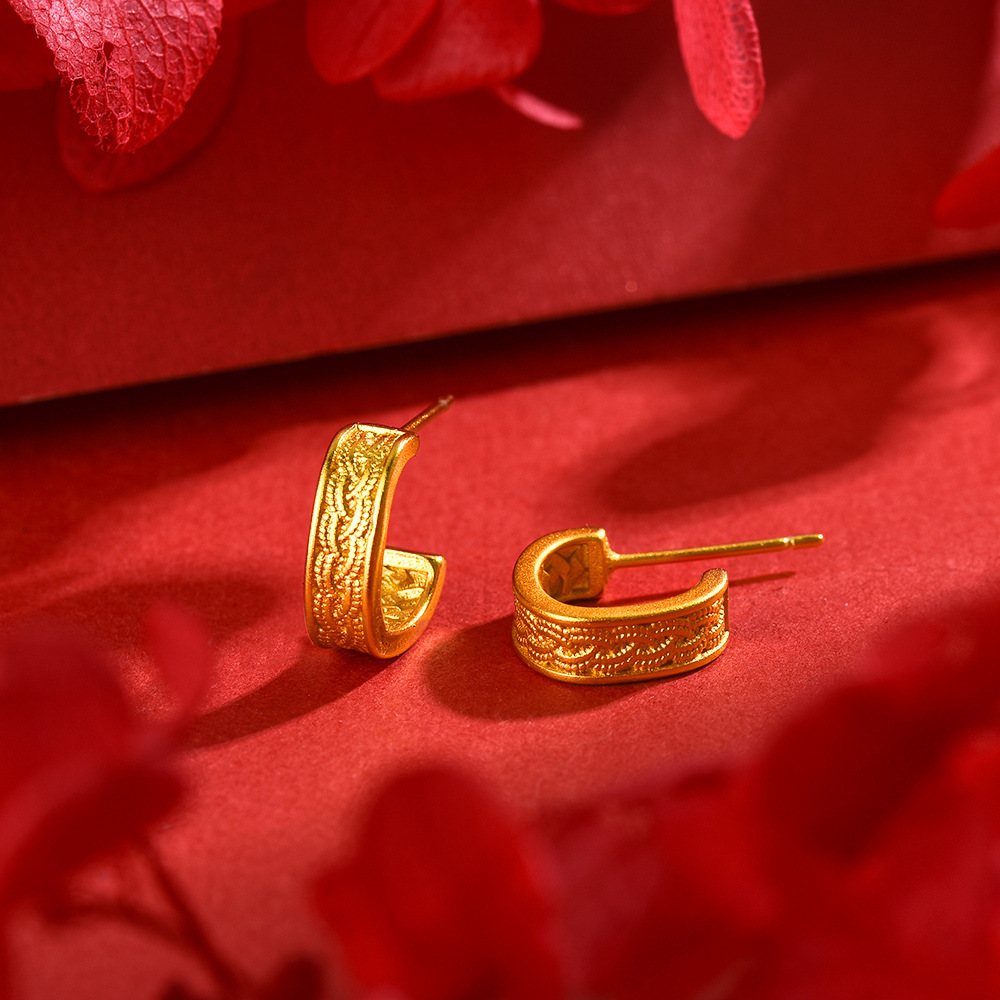 Fashion High-end Love Elegant Wild Earrings
