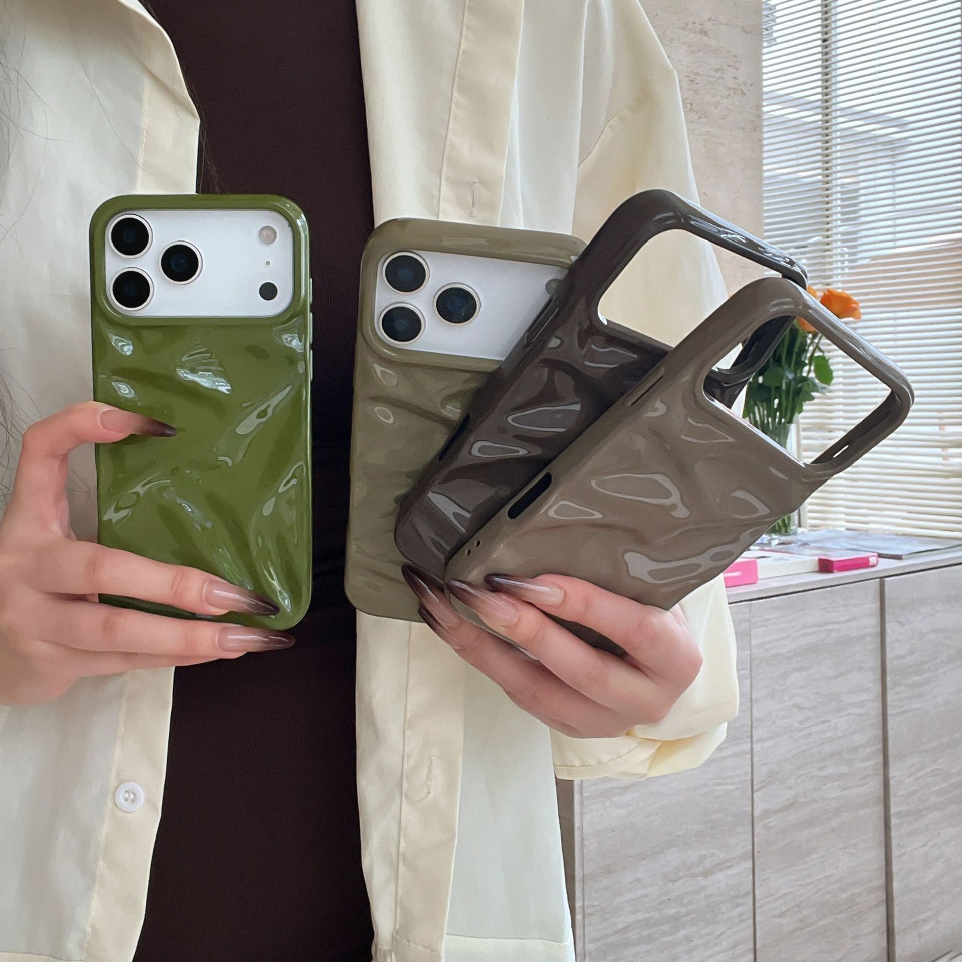 Three-dimensional Pleated Pattern Autumn And Winter Color Phone Case