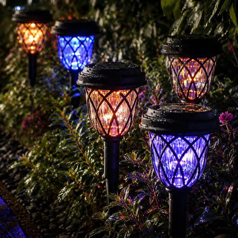 Solar-powered Outdoor Courtyard Lawn Light