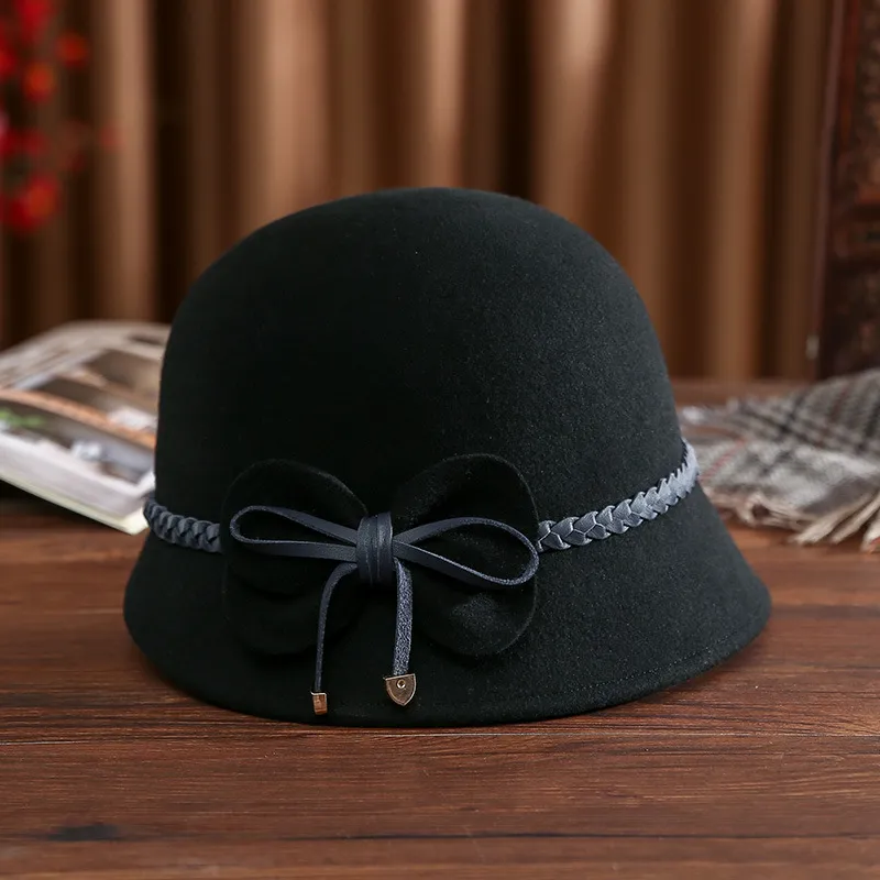 Women's Autumn And Winter Wild Wool Woolen Hat - Black