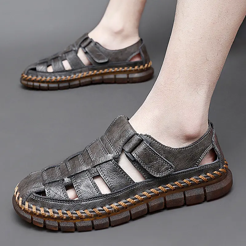Plus Size Men's Beach Sandals Retro Hollow Out