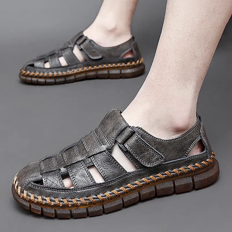 Plus Size Men's Beach Sandals Retro Hollow