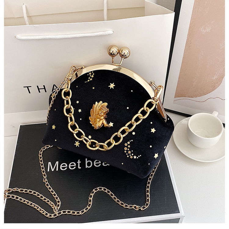 Title 5, Gold velvet sweet lady shell bag