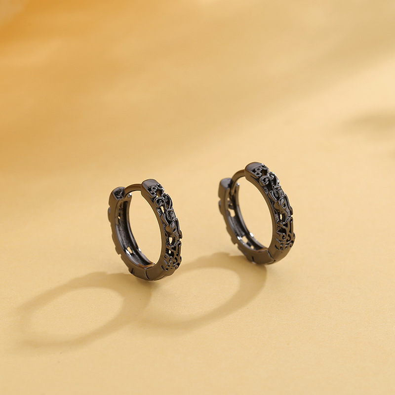 Simple Versatile Black And White Hollow-out Hoop Earrings For Women