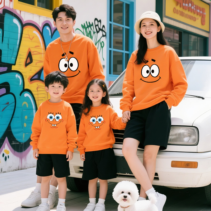 Parent-Child Matching Sweatsuits New FallWinter Styles For Families Of Three Or Four Casual And Loose-Fitting