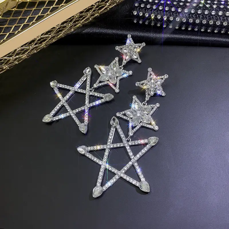 Women's Fashion New Pentagram Earrings