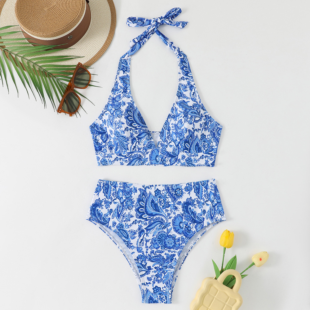 Womens Two-piece Swimsuit Fresh And Chic With Floral Print And Lace-up Details