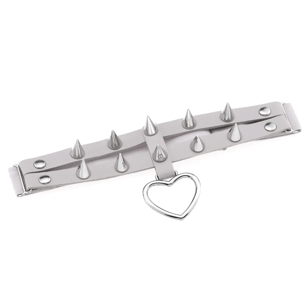 Double Row Spike Rivet Peach Heart Pendant Leg Ring - Silver